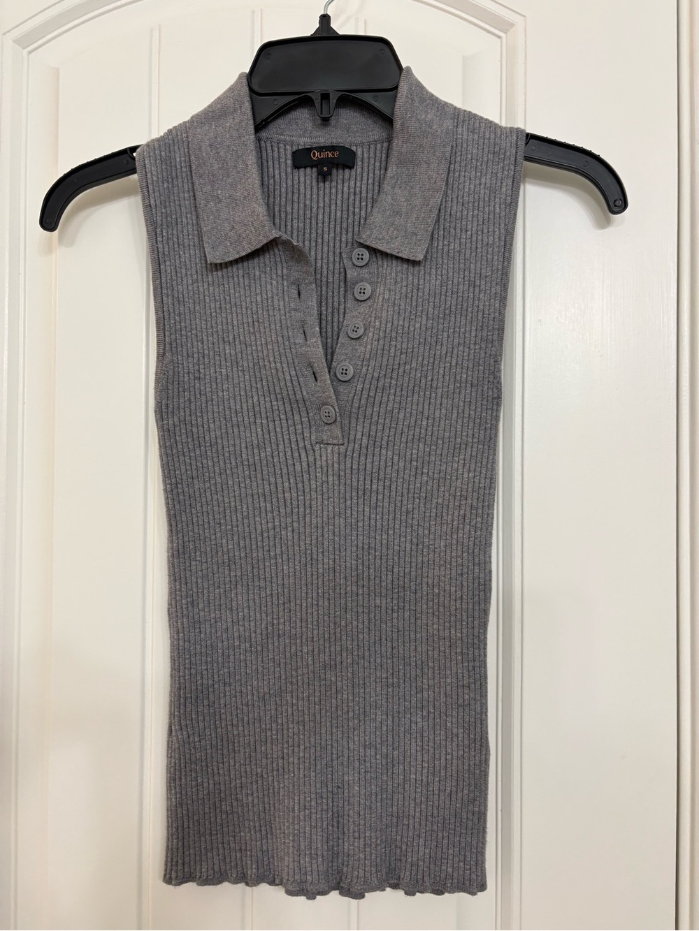 Quince Gray Ribbed Knit Sleeveless Polo